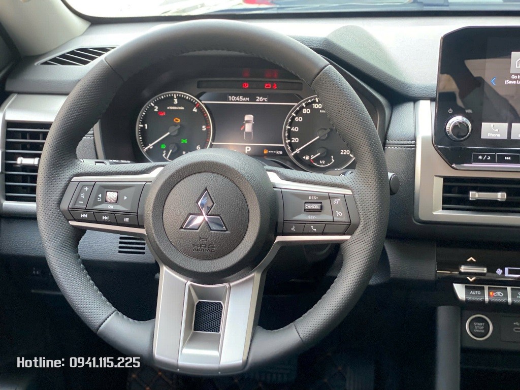 Vô lăng Triton 2WD AT Premium