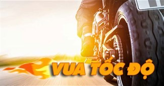Hình ảnh game vua tốc độ với siêu xe thể thao màu đỏ trên đường đua