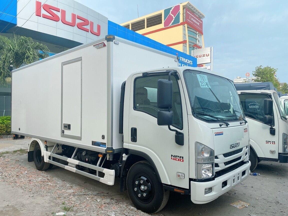 Thùng bảo ôn xe tải Isuzu NPR 400