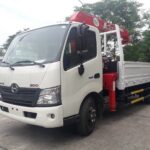 Xe Tải Cẩu 3.5 Tấn Hino XZU730L Gắn Cẩu Unic 3 Tấn
