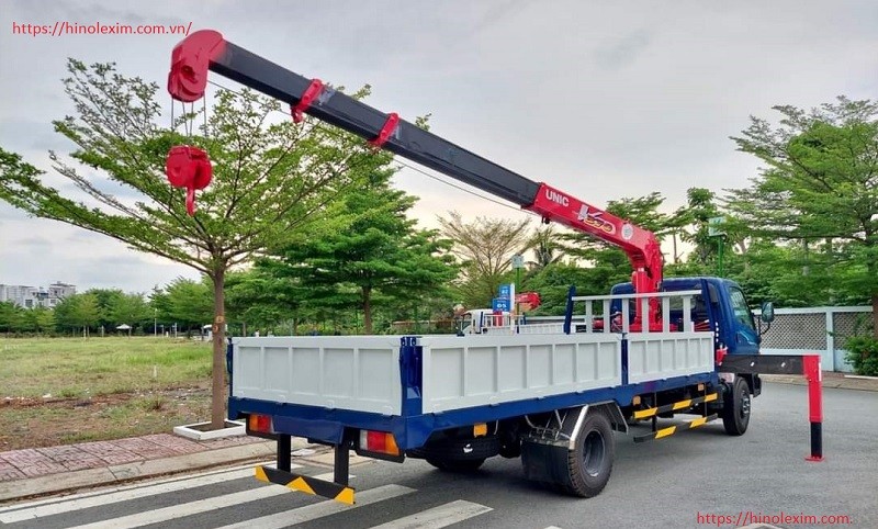 Camião grua Hyundai 110XL de 3 toneladas com design moderno e operação suave