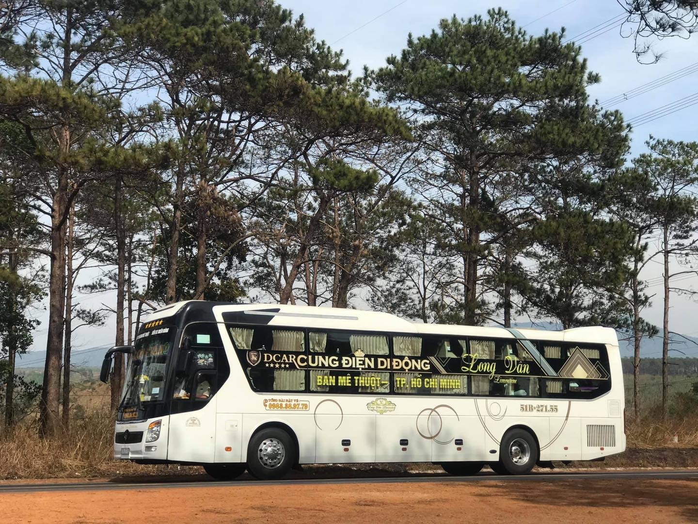 Xe vận tải hành khách Sài Gòn - Đăk Nông với thiết kế ngoại thất hiện đại