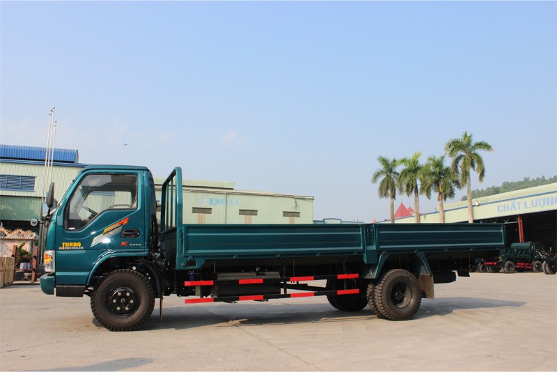 Xe tải Chiến Thắng thùng dài chở hàng hiệu quả