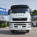 Xe tải thùng 4 chân CAMC mạnh mẽ trên đường trường