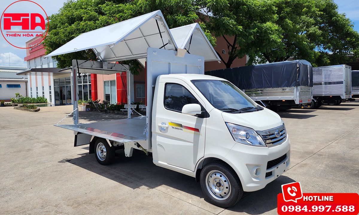 alt text: Xe tải Teraco 100 thùng kín cánh dơi