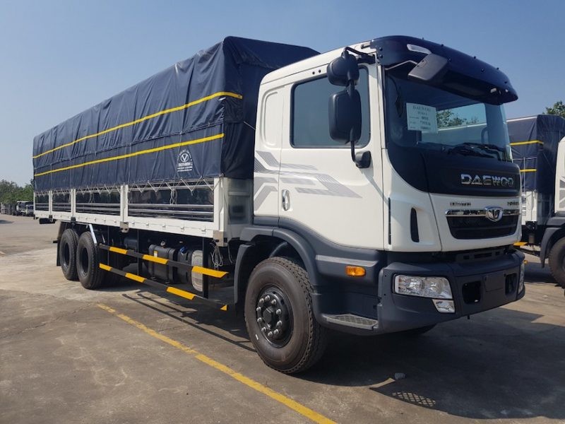 Xe tải Daewoo Prima đầu kéo container