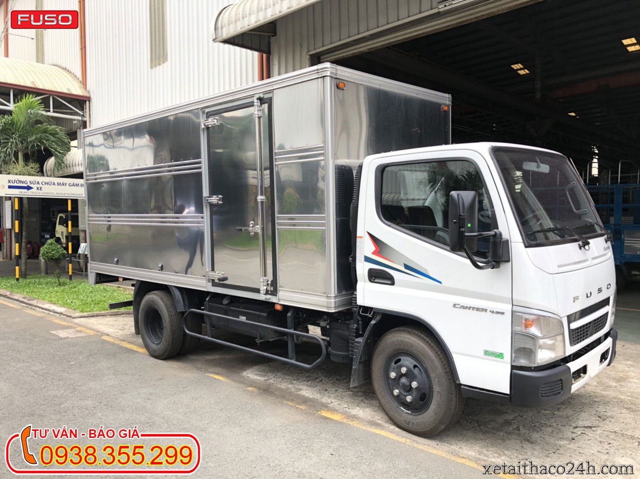 Mitsubishi Fuso Canter 4.99 box trucks in various colors