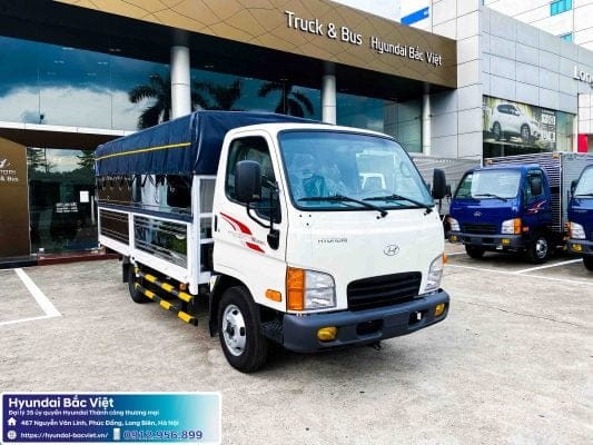 Xe tải Hyundai 2 tấn thùng mui bạt N250SL và N250, dòng xe được nhiều khách hàng tin dùng.