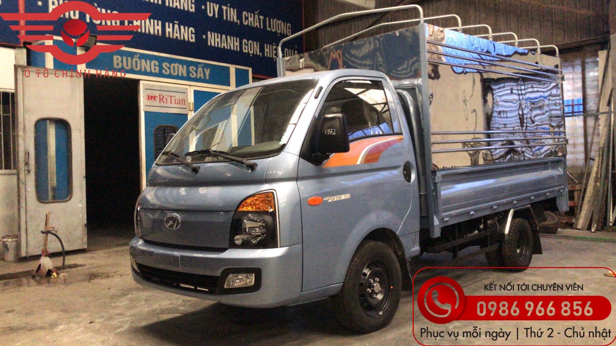 Hyundai H150 Vrachtwagen met huif
