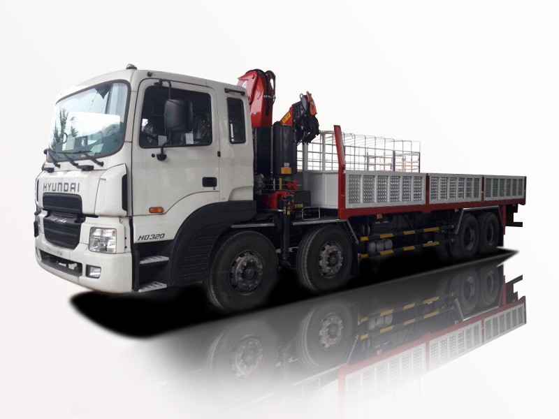 Xe tải Hyundai HD320 15 tấn 4 chân gắn cẩu Ferrari 8 tấn 4 khúc