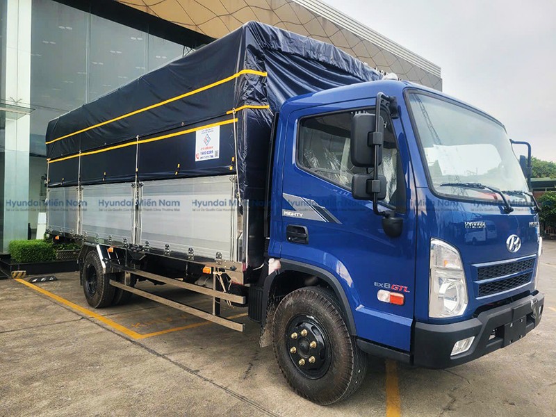 现代 Hyundai New Mighty Ex8 Gtl 7 吨篷布货车，5.8 米货箱