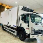 Xe tải ISUZU FRR650 đông lạnh tại thị trường miền Bắc