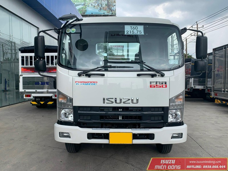 Nội thất xe tải Isuzu 6T2