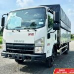 Đầu xe bán tải Isuzu 2.5 thiết kế vuông vức mạnh mẽ