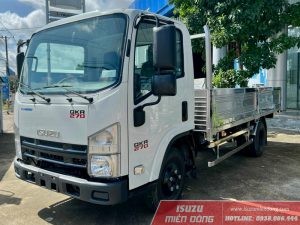 รถบรรทุก Isuzu QKR 270 3 ตัน รุ่นพื้นเรียบ