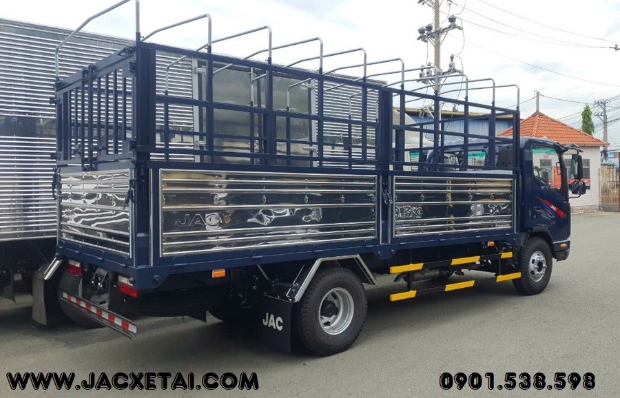 JAC N750.E5 Vrachtwagen in blauw