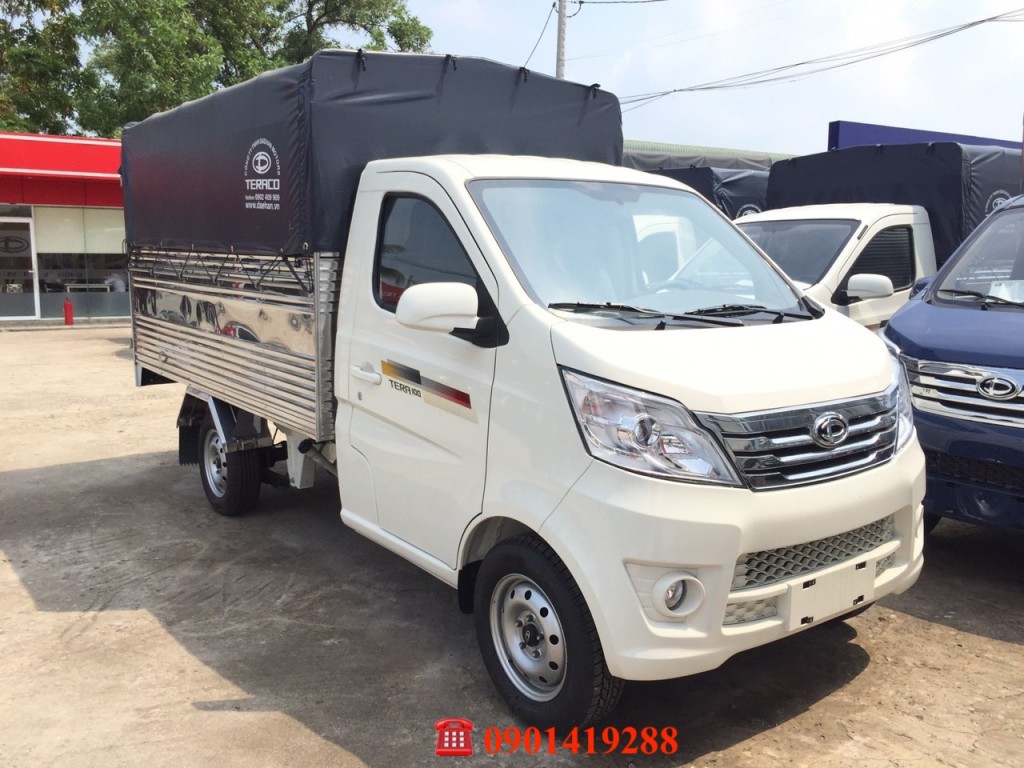 Teraco 100 truck with tarpaulin covered version