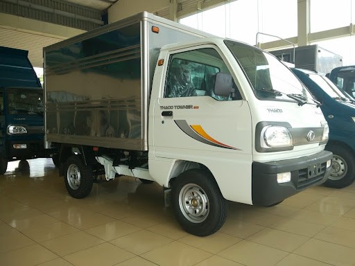 Xe tải Thaco Towner 950kg thùng kín nhỏ gọn
