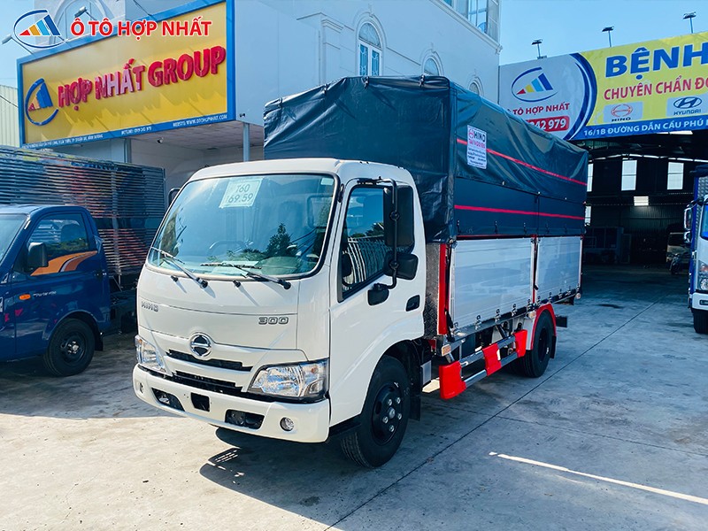 Xe tải thùng mui bạt chở rau củ quả đường ngắn
