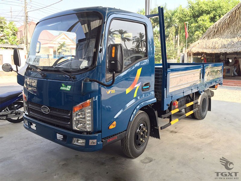 Xe Tải Veam VT252 2.4 Tấn Thùng Lửng ngoại thất mạnh mẽ