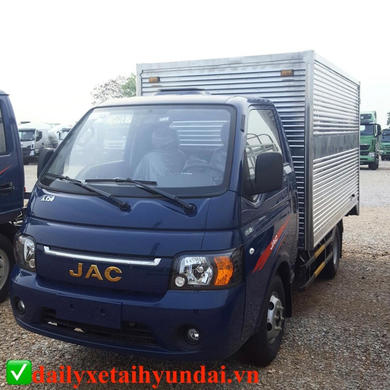 Xe tải Jac X150 1.5 tấn thùng kín màu xanh
