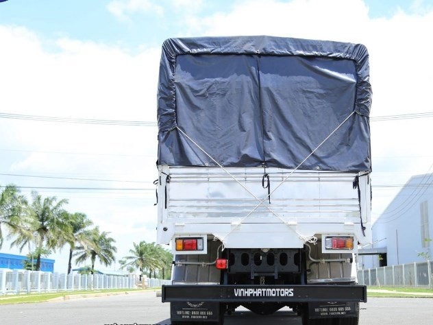 Động cơ Isuzu 4HK1-TC trên xe tải Isuzu 8 tấn thùng 9.5 mét – Mạnh mẽ, bền bỉ và tiết kiệm nhiên liệu.