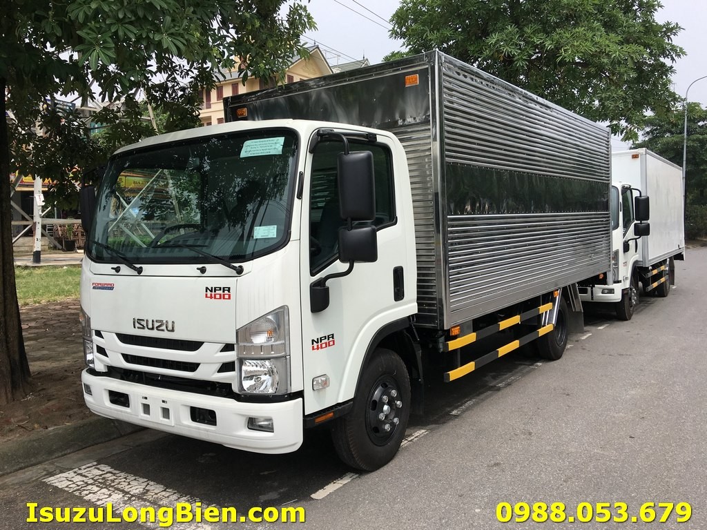 Isuzu NPR 400 3.99 Tonnen Kastenwagen für den Transport von Elektronikgütern