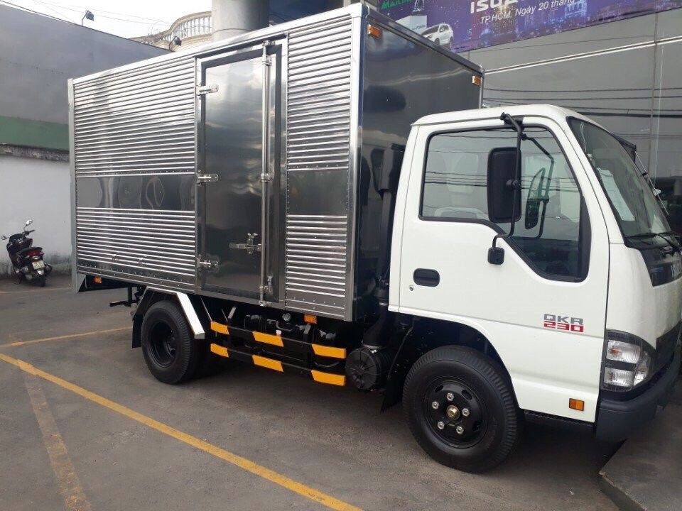 Kinh nghiệm lái xe tải an toàn