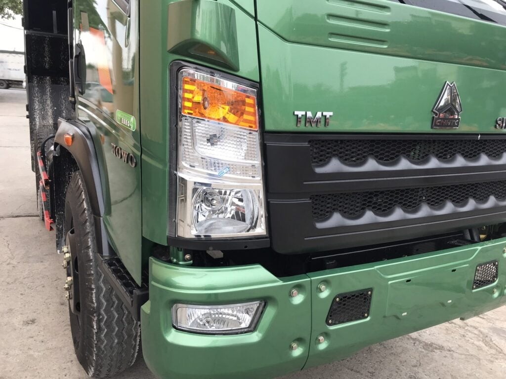 ยาง DRC/SRC 8.25 - 16 ของรถบรรทุกดั๊มพ์ TMT E4 6.5 ตัน