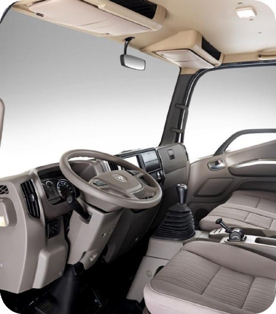 Nội thất cabin xe tải Foton M4 490 rộng rãi, tiện nghi với tông màu hiện đại