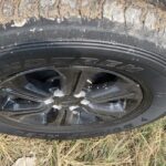 Kiểm tra lốp xe, mâm xe xe bán tải navara cũ