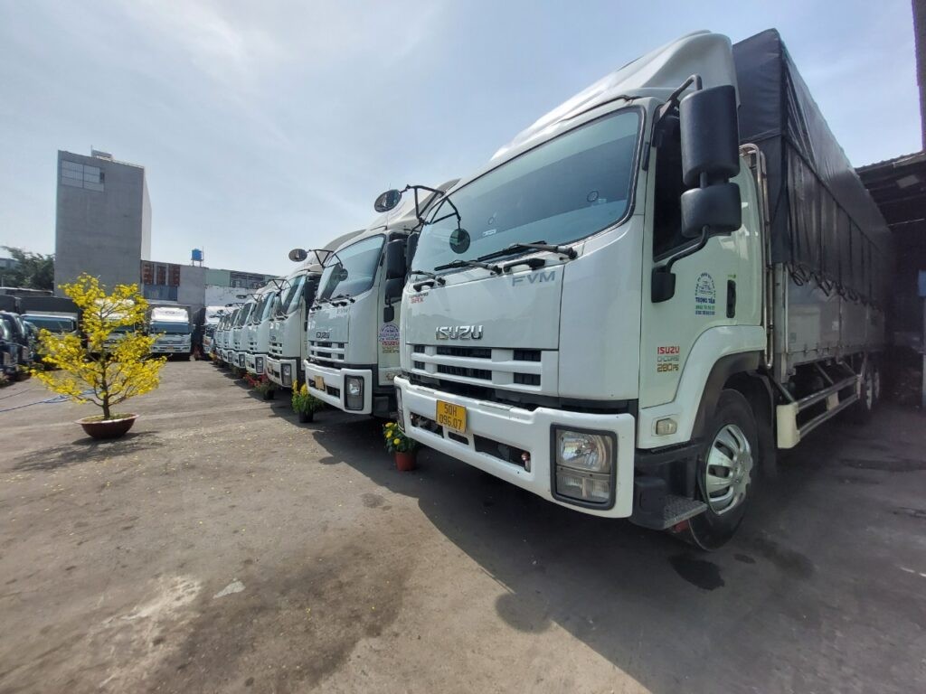 Xe tải 15 tấn thùng bạt