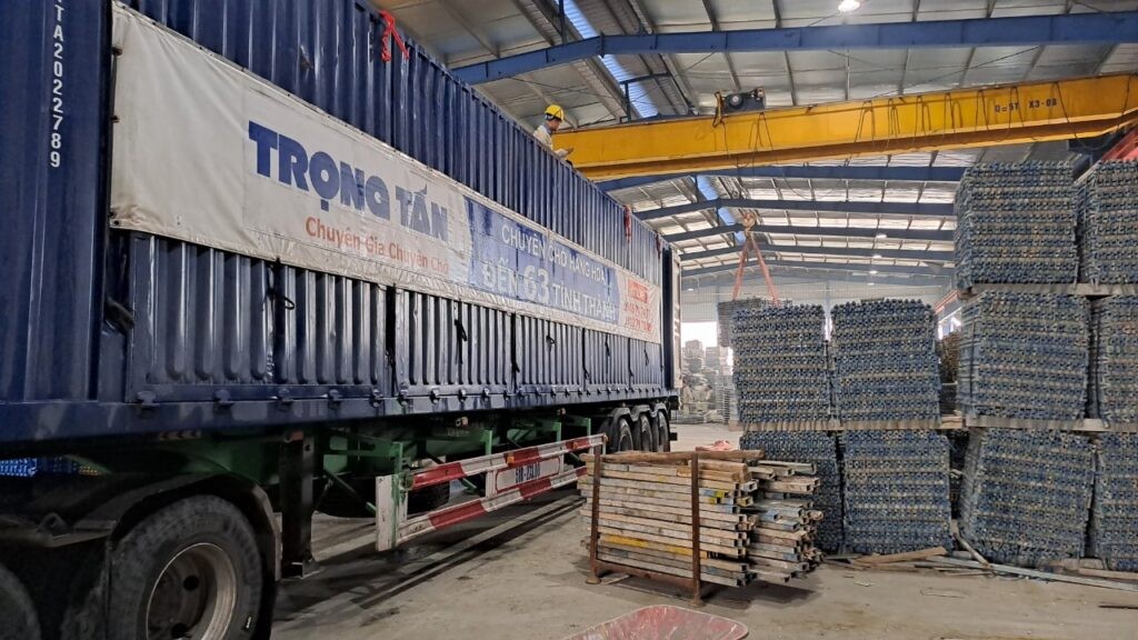 Camion de 15 tonnes bâché, flexible dans la manutention, bon prix de transport