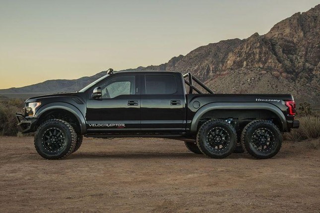 Hennessey VelociRaptor 6x6