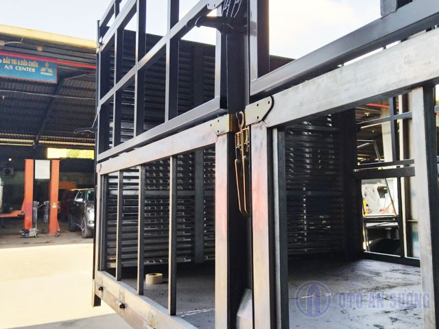 Allestimento cassoni chiusi per camion