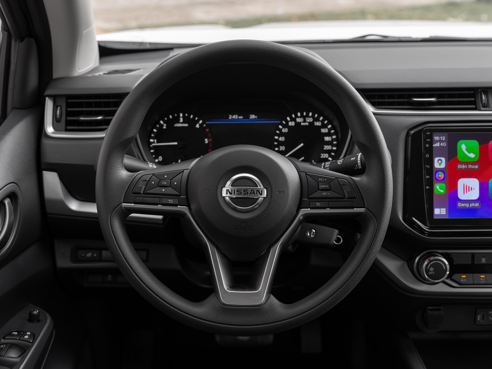 Cabine van de Nissan Navara EL 2018