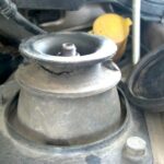 Giảm xóc kêu cọt kẹt