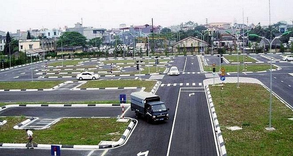 Trung tâm đào tạo lái xe thuộc Trường Cao đẳng GTVT TP.HCM