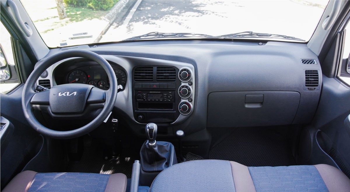 Cabina spaziosa del camion Kia 3.4 Frontier K200