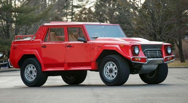 Nội thất Lamborghini LM002