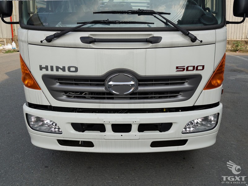 Lưới tản nhiệt xe tải Hino 6.4 tấn