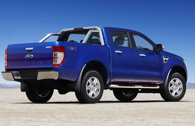 mua-xe-ban-tai-cu-ford-ranger-2012