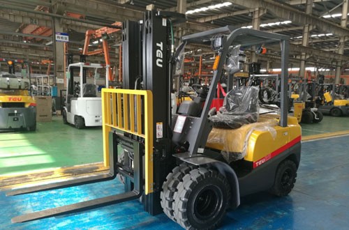 Lốp kép xe nâng