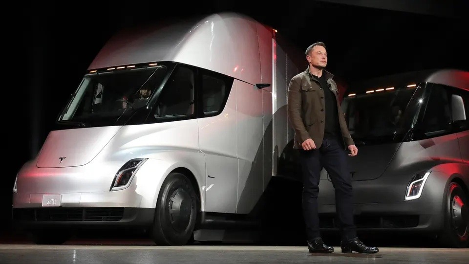 Xe bán táº£i cá»§a Tesla sáº½ thay Ä‘á»•i ngành váº­n táº£i Ä‘Æ°á»ng bá»™: 6 nÄƒm sau, khách hàng váº«n chá» Ä‘á»£i - áº¢nh 1