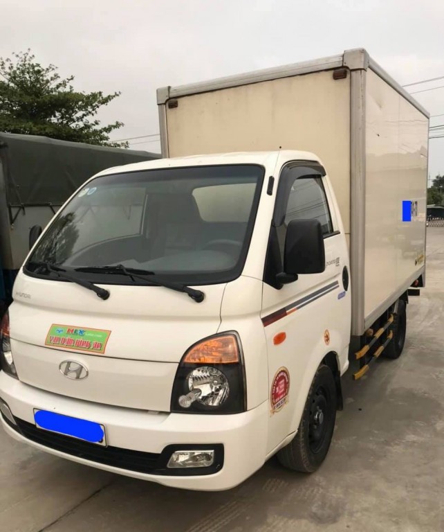 Acquisto di camion usati a Trà Vinh, Vietnam