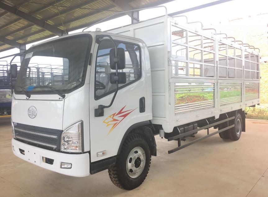 alt text: Bảng giá thuê xe tải 7 tấn đi tỉnh