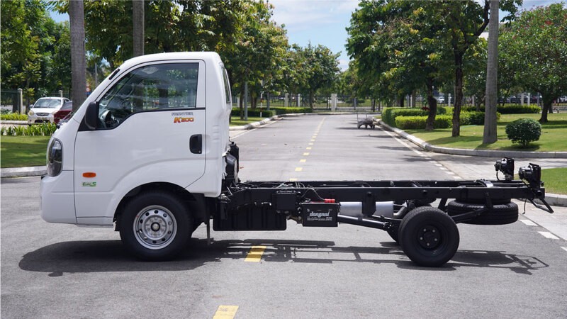 Vista generale del camion Kia 3.4 Frontier K200
