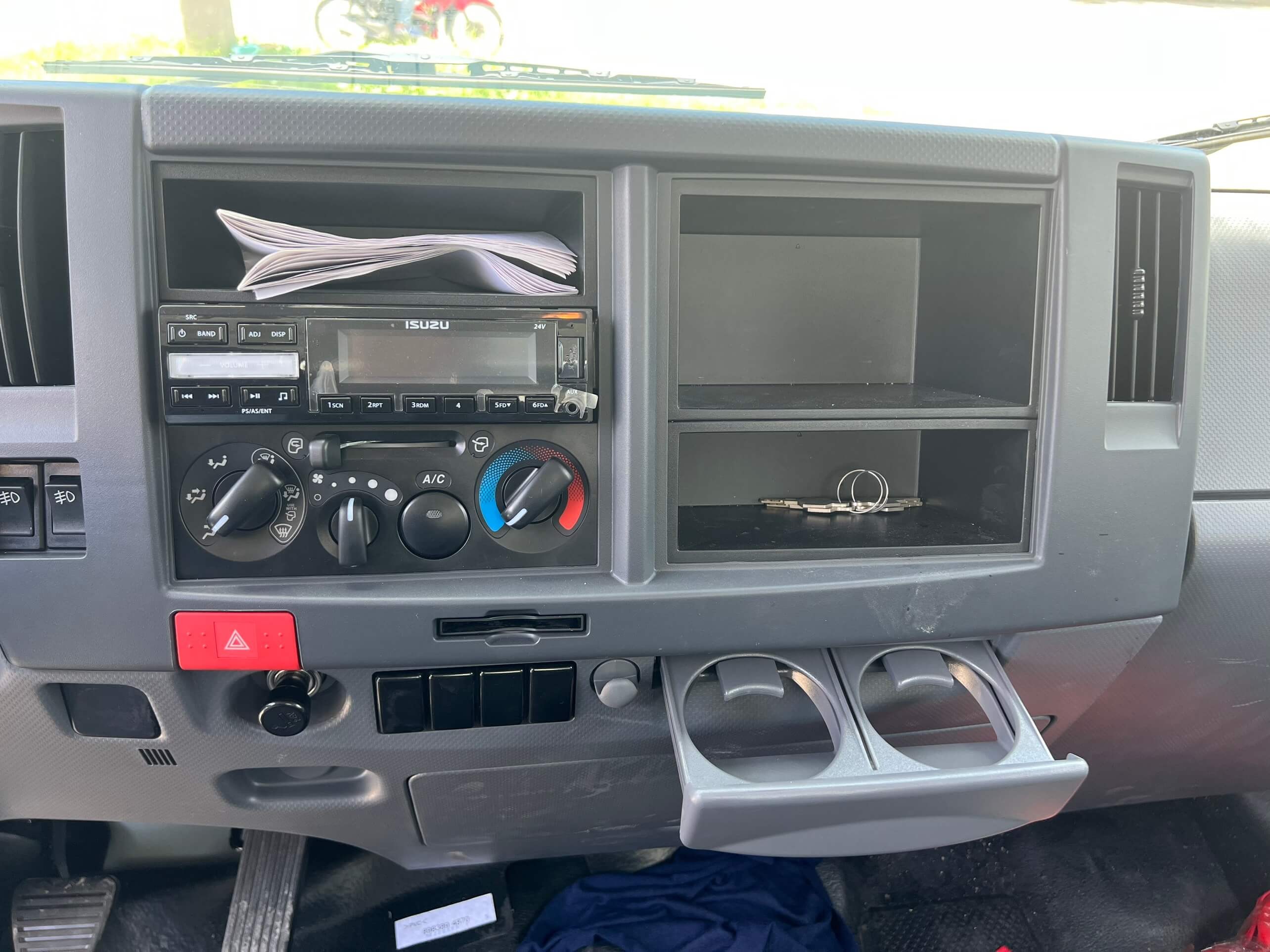 Cần số xe tải Isuzu 5 tấn