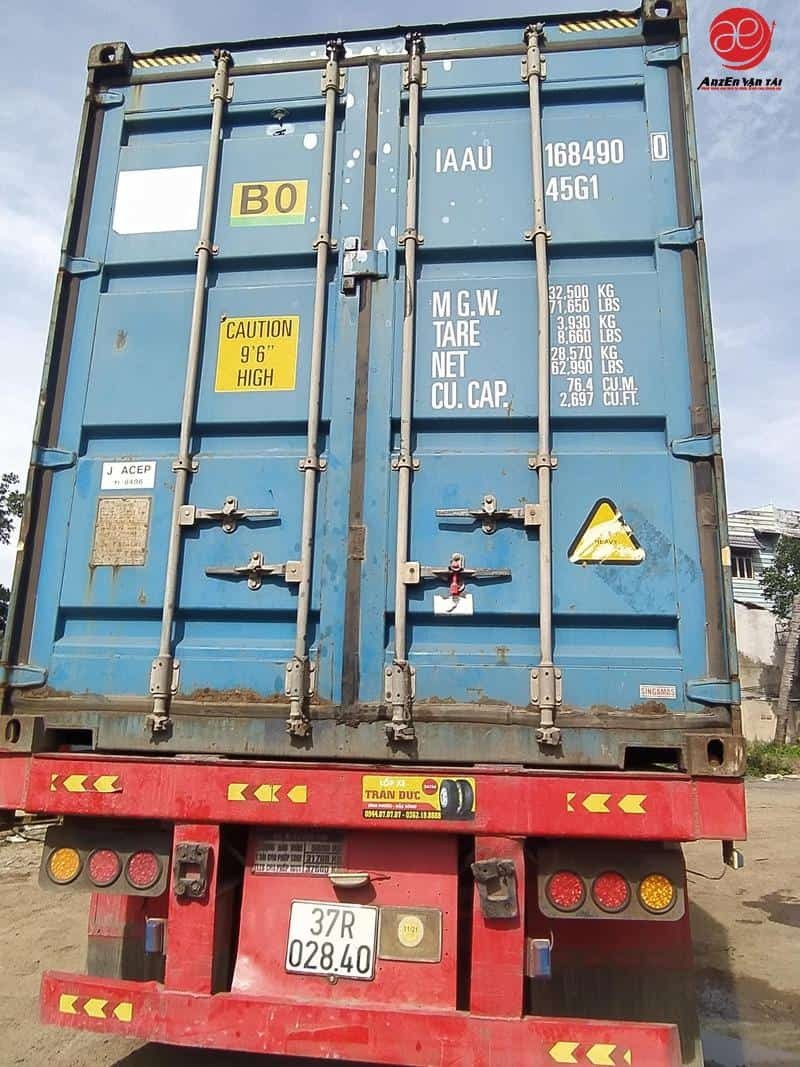 Xe container 40 feet thường dùng cho vận tải đường dài