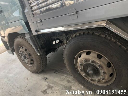 Esterno del camion usato CAMC a 4 assi